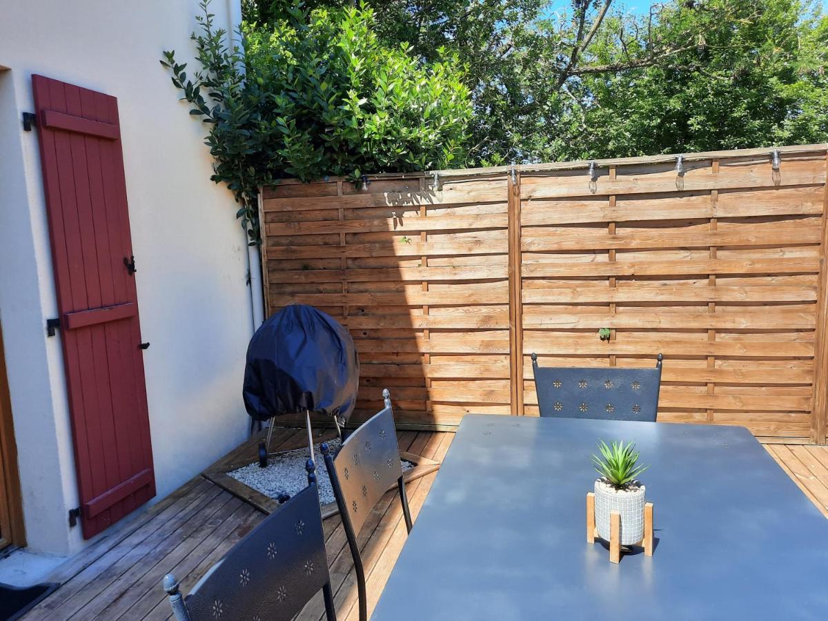 Maison Cheptainville Avec Terrasse Sur Verdure Eksteriør bilde